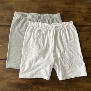 Nice play go out shorts for kids ( girls ) and long enough and appropriate!